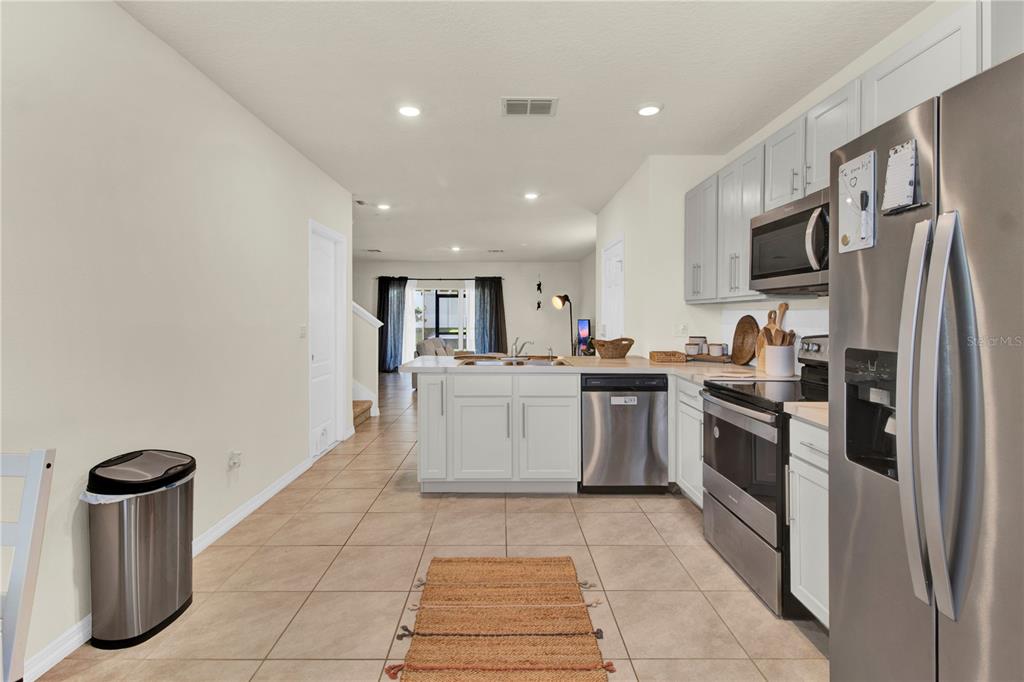 9042 PINALES WAY, KISSIMMEE, FL — photo 4 of 16