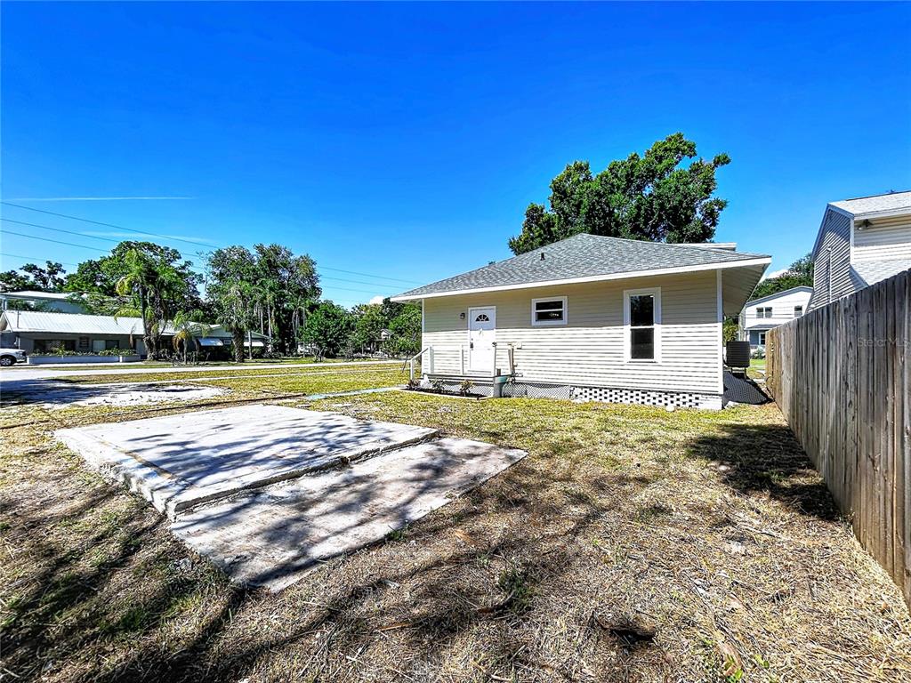 313 JEFFERSON AVENUE S, OLDSMAR, FL — photo 2 of 25
