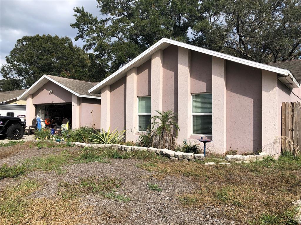 1727 TALLOWTREE CIRCLE