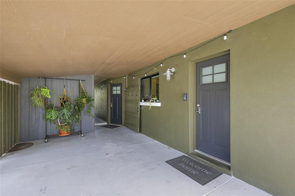 5055 LAHAINA DRIVE, SARASOTA, FL — photo 3 of 30