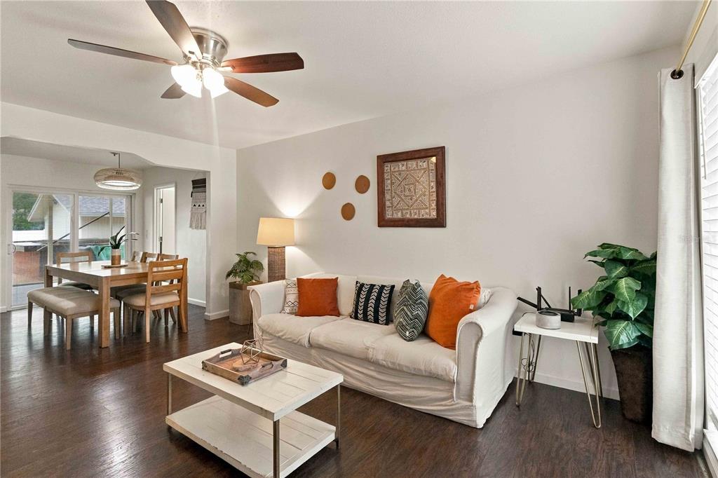 6339 S LANSDALE CIRCLE, TAMPA, FL — photo 4 of 30