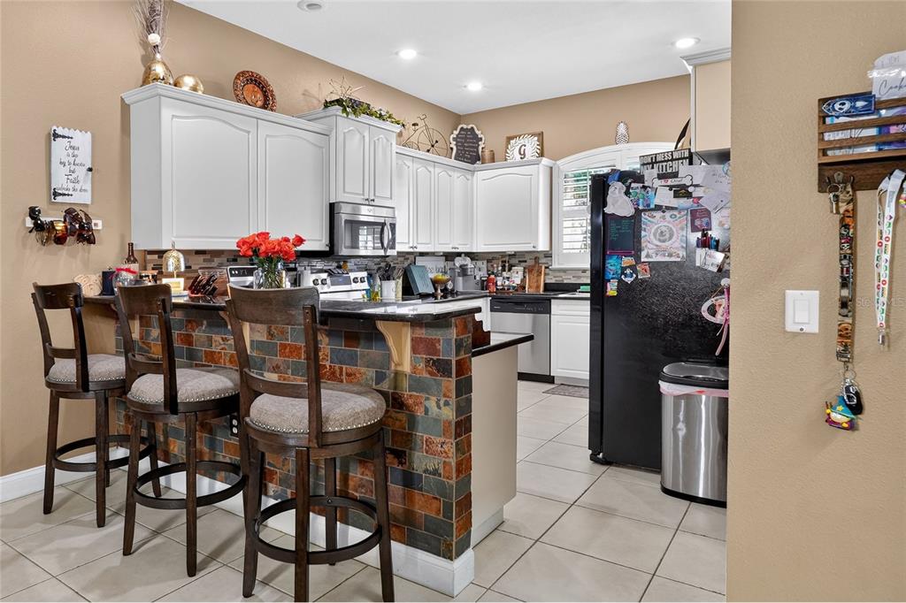 4434 WINDING OAKS CIRCLE, MULBERRY, FL — photo 4 of 23
