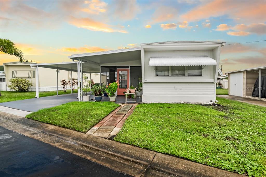 3114 CRYSTAL LANE