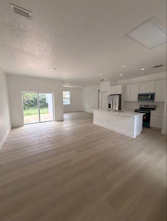 504 E RIVIERA STREET, AVON PARK, FL — photo 3 of 3