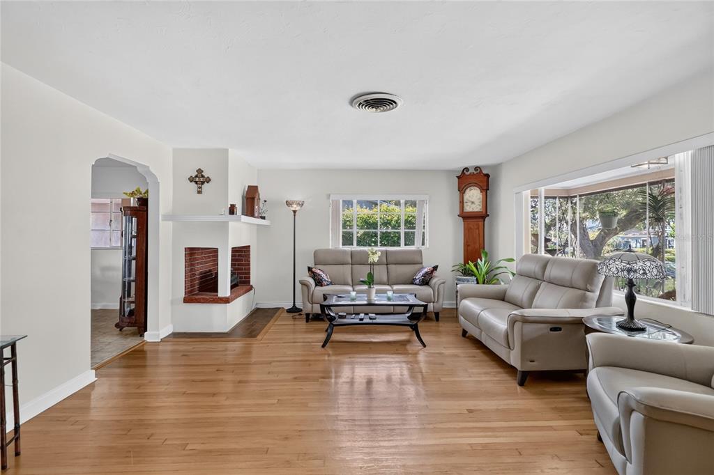 404 W BELVEDERE STREET, LAKELAND, FL — photo 5 of 30