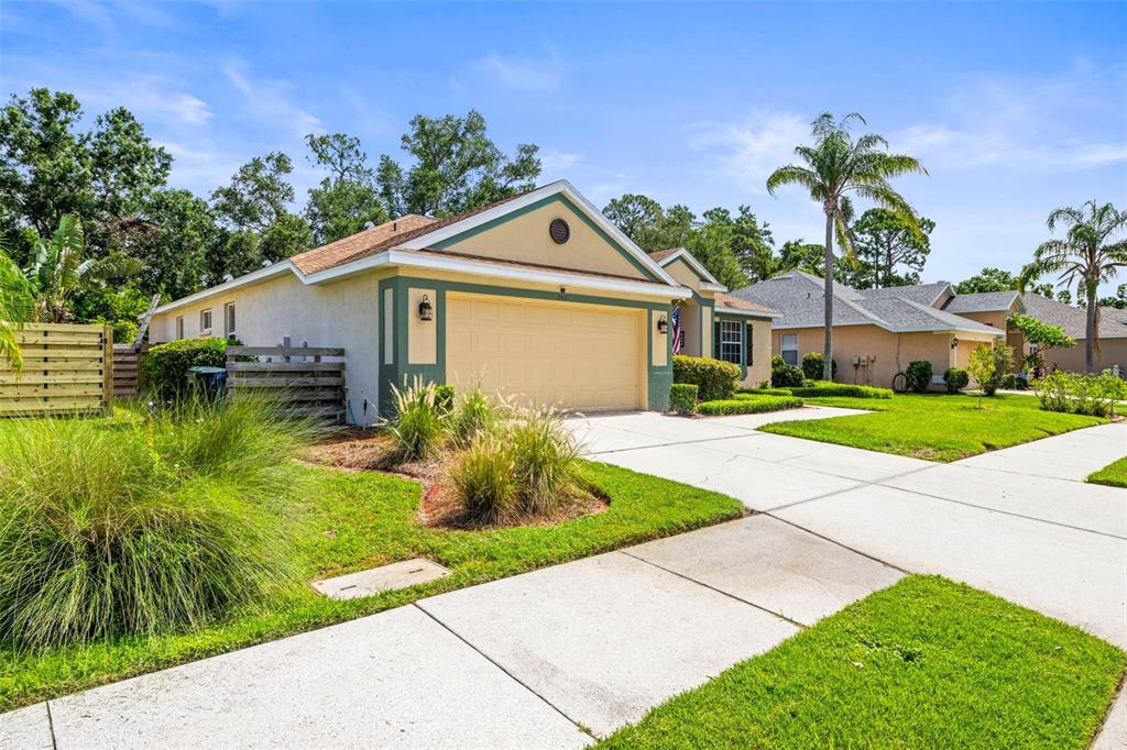 743 STONECREST DRIVE, SARASOTA, FL — photo 2 of 30