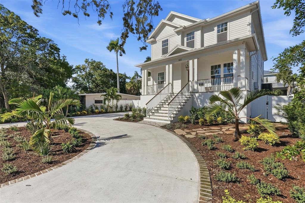 822 SNELL ISLE BOULEVARD NE, ST PETERSBURG, FL — photo 3 of 49