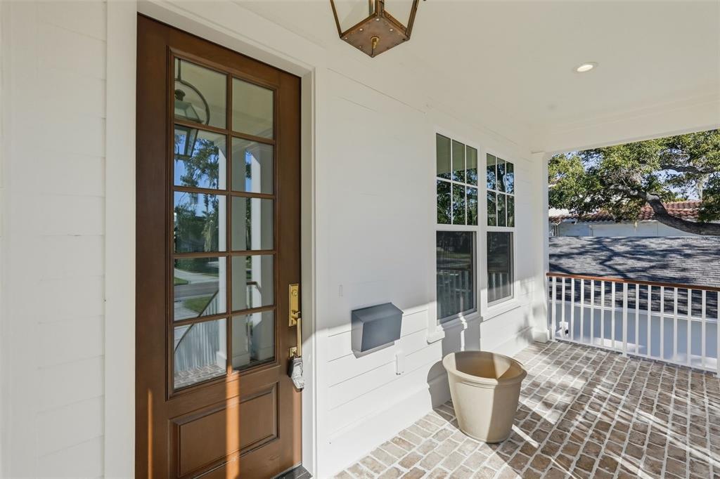 822 SNELL ISLE BOULEVARD NE, ST PETERSBURG, FL — photo 4 of 49