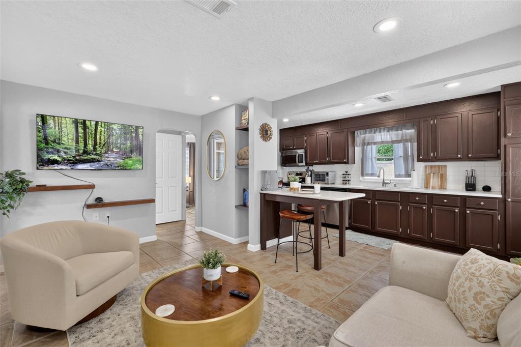 731 W PRINCETON STREET, ORLANDO, FL — photo 2 of 41