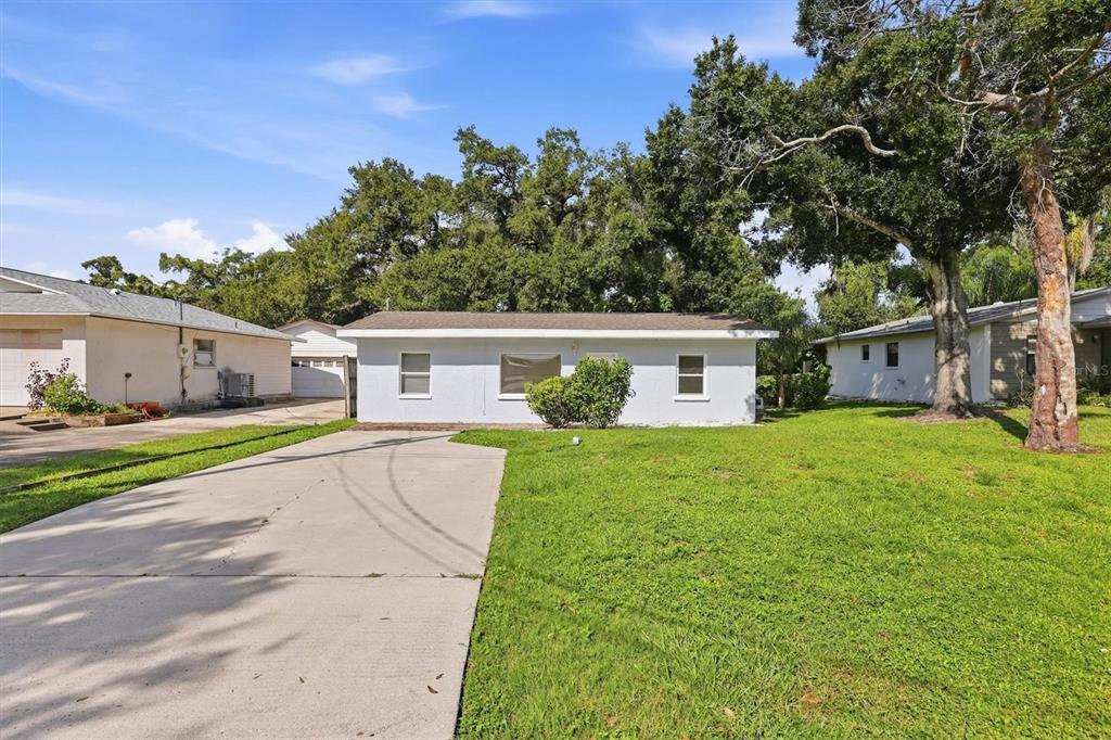 4620 VIOLET AVENUE, SARASOTA, FL — photo 2 of 30