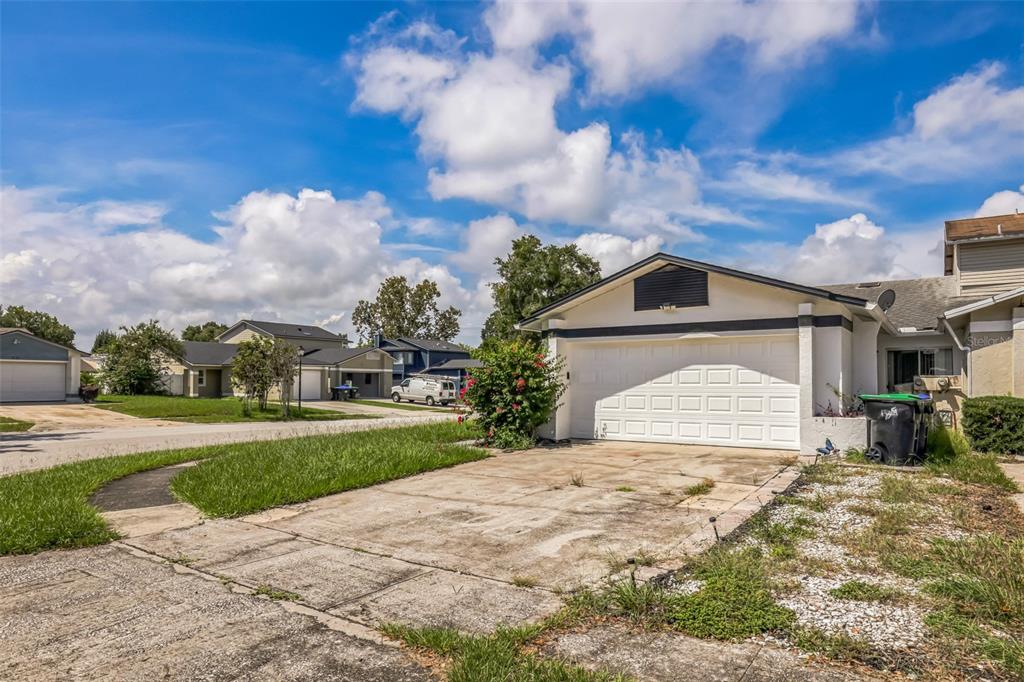 7126 HARBOR HEIGHTS CIRCLE