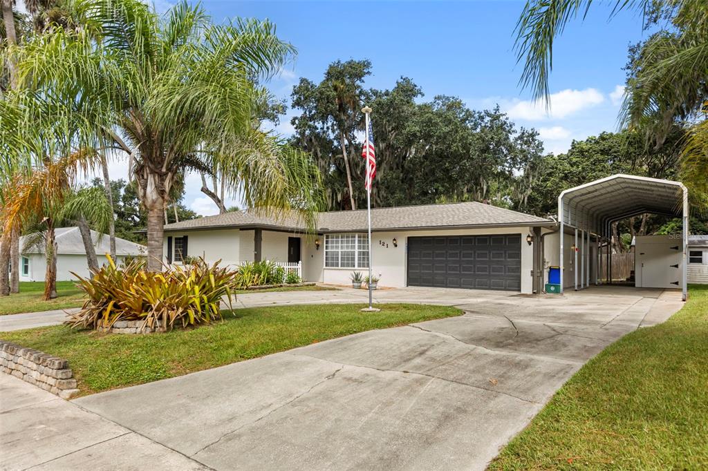 121 OAK RIDGE AVENUE, EDGEWATER, FL — photo 4 of 30