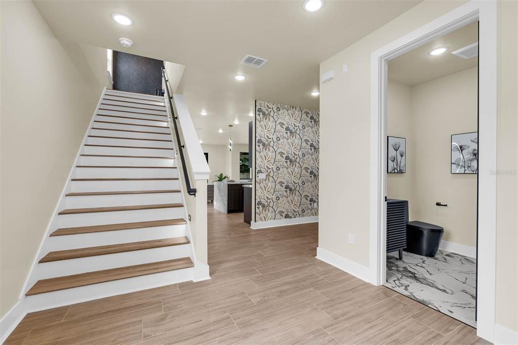 1910 CLOVERLAWN AVENUE, ORLANDO, FL — photo 3 of 25