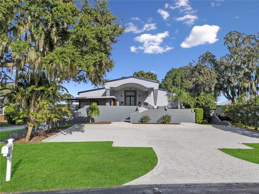 3824 GAINES DRIVE