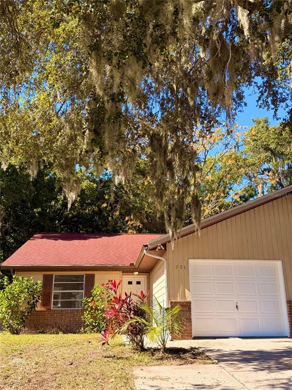 201 FERNWOOD STREET