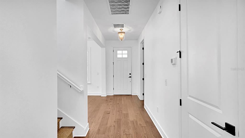 800 W HARVARD STREET, ORLANDO, FL — photo 5 of 27