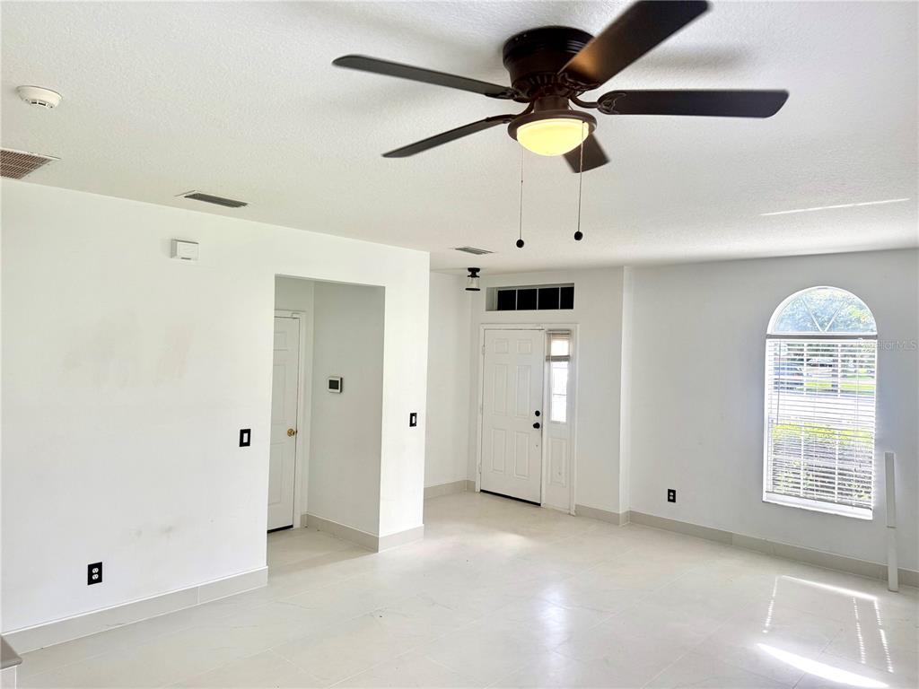 1945 MARSH HAWK DR., ORLANDO, FL — photo 3 of 38