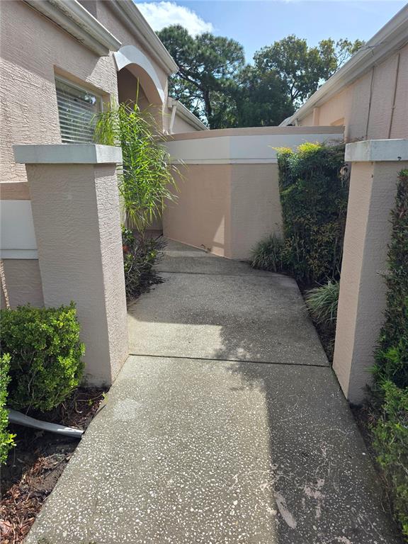 384 ROYAL PALM WAY, SPRING HILL, FL — photo 3 of 28