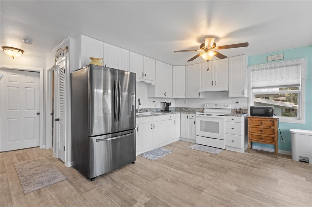 473 SE 964 STREET, OLD TOWN, FL — photo 5 of 30