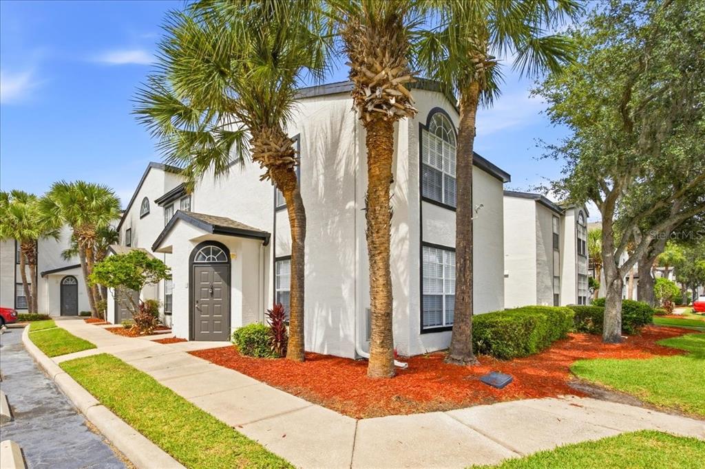 1612 COLUMBIA ARMS CIRCLE UNIT 137, KISSIMMEE, FL — photo 2 of 21