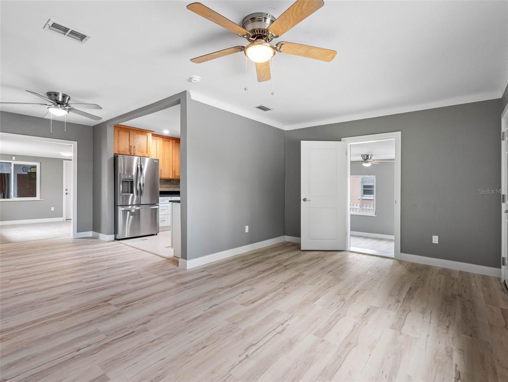 540 80TH AVENUE, ST PETE BEACH, FL — photo 3 of 30