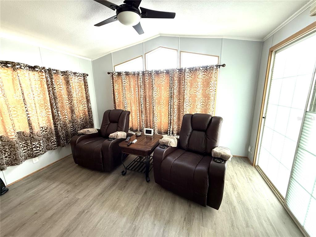 467 PINE LOOP, FROSTPROOF, FL — photo 5 of 17