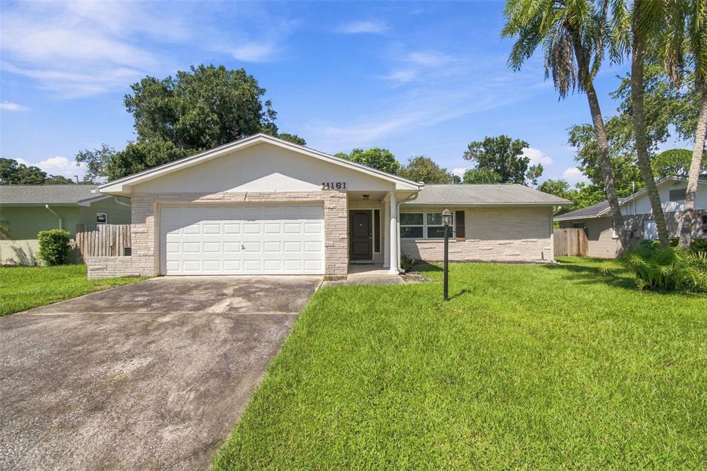 11161 105TH AVENUE, SEMINOLE, FL — photo 2 of 30