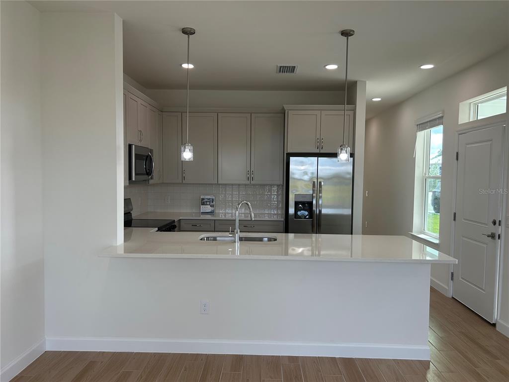 12034 LAKESHORE WAY, OXFORD, FL — photo 5 of 8