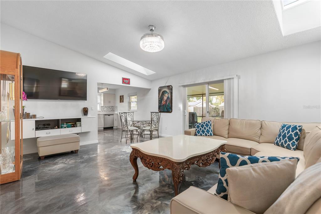 13 BELLEAIRE DRIVE, PALM COAST, FL — photo 4 of 30