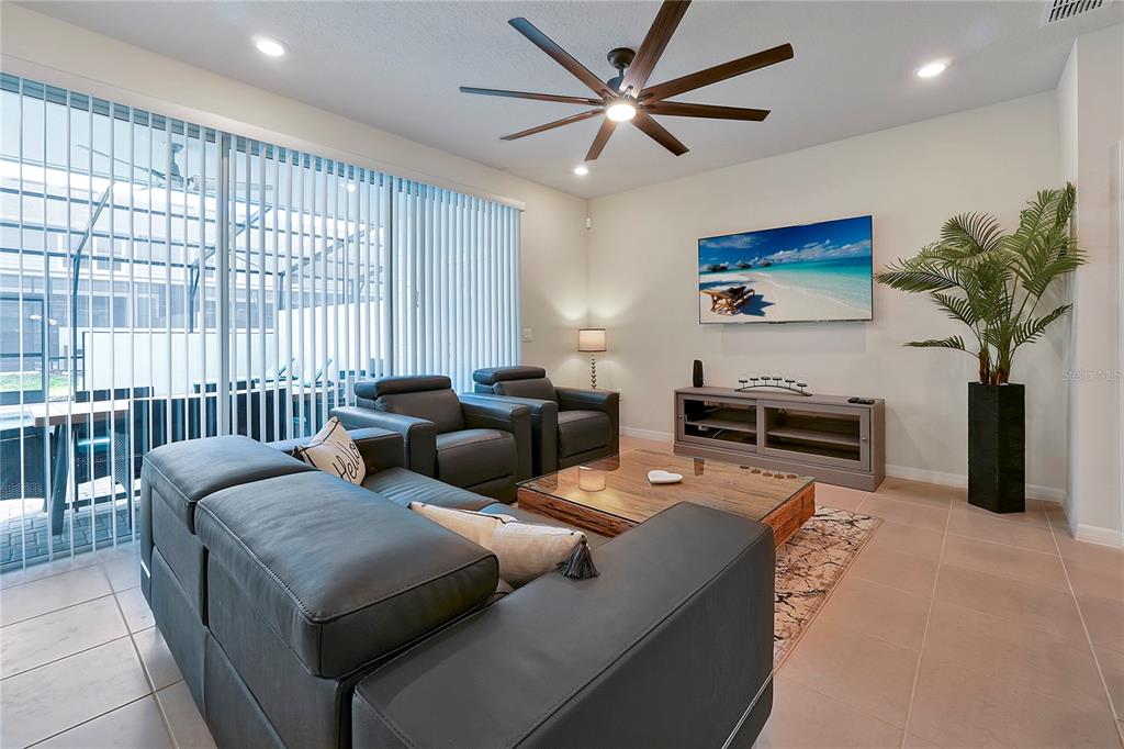 4014 LANA AVENUE, DAVENPORT, FL — photo 4 of 30
