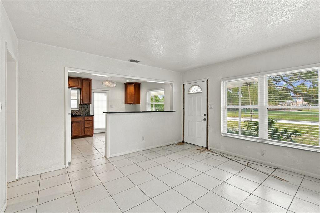 4214 W NORTH B STREET, TAMPA, FL — photo 5 of 22