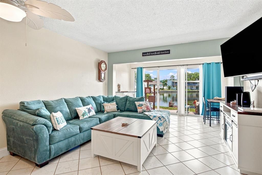 593 WESTWINDS DRIVE UNIT 593, PALM HARBOR, FL — photo 3 of 39