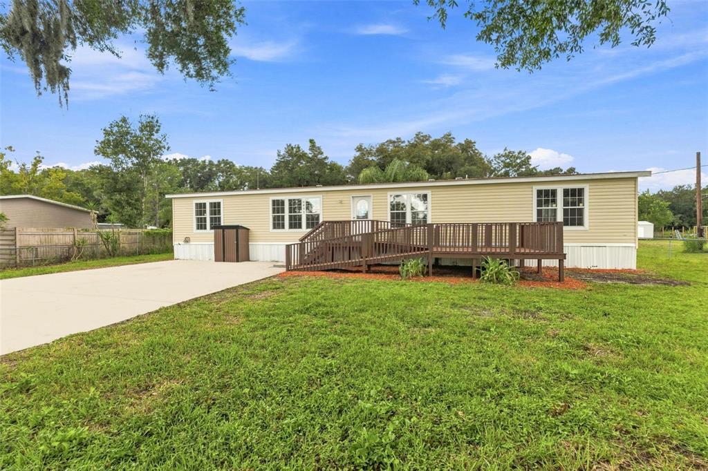 6453 MANGROVE DRIVE, WESLEY CHAPEL, FL — photo 2 of 30