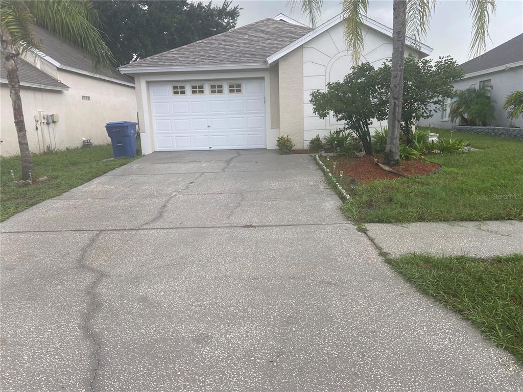 22718 SAINT THOMAS CIRCLE, LUTZ, FL — photo 2 of 16