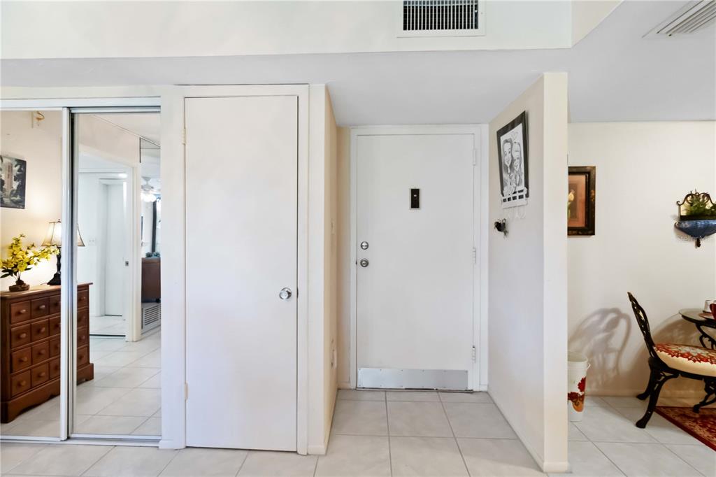 618 BIRD BAY DRIVE S UNIT 201, VENICE, FL — photo 5 of 30