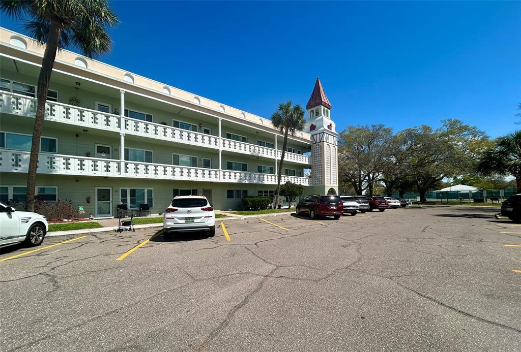 2400 COLUMBIA DRIVE UNIT 18
