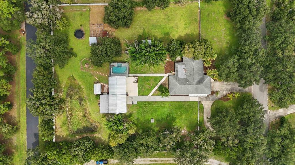 7402 CASTLE DRIVE, SARASOTA, FL — photo 3 of 30
