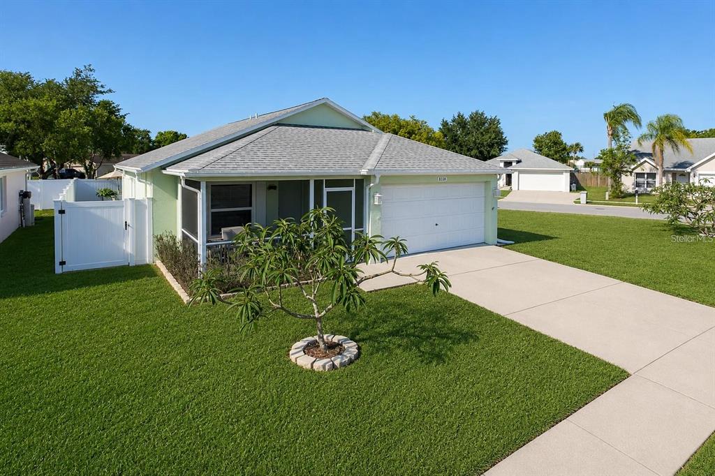 8330 GOLDOME DRIVE, PORT RICHEY, FL — photo 3 of 32
