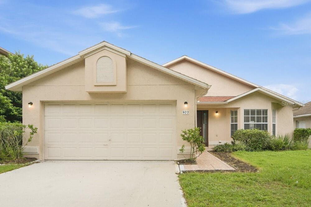977 EAGLES FORREST DRIVE
