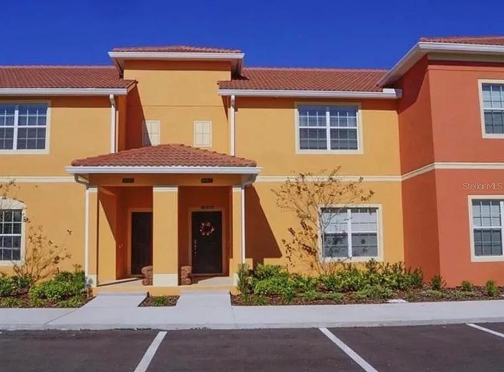 8961 BISMARCK PALM RD, KISSIMMEE, FL — photo 2 of 25