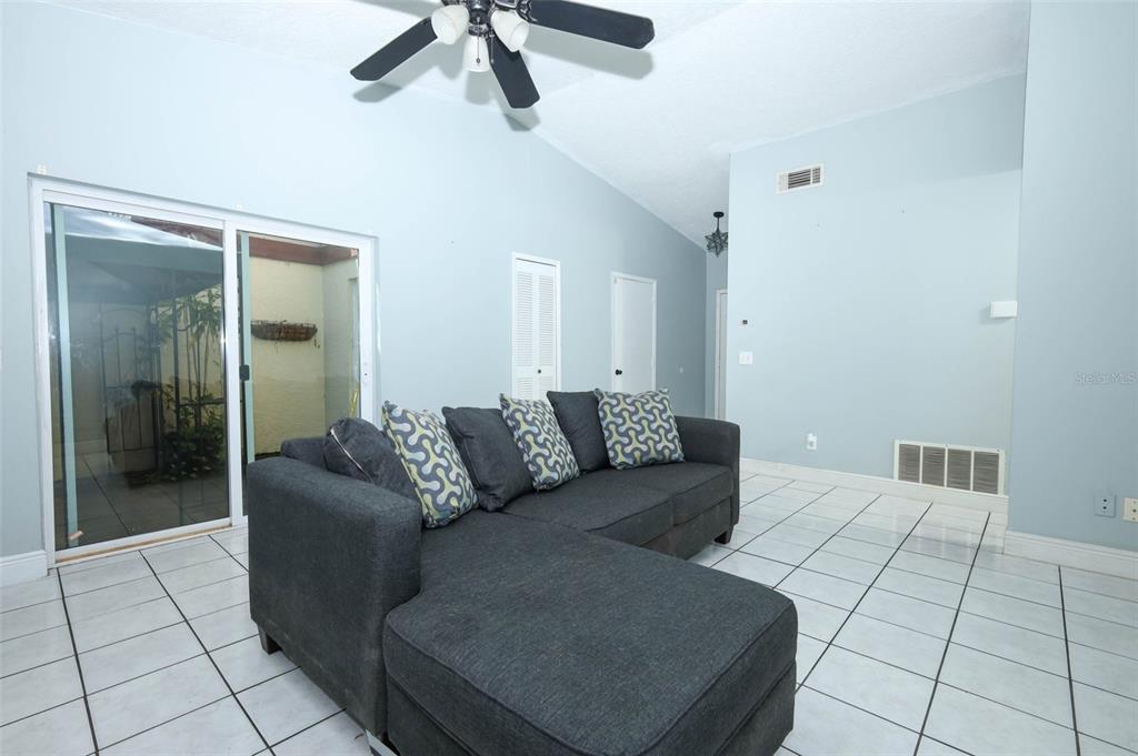 148 SABAL PALM COURT, SANFORD, FL — photo 5 of 30