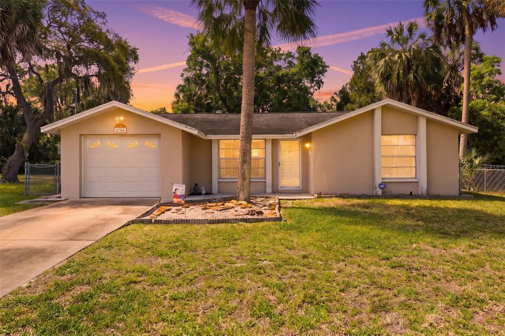 8704 LONG BOAT LANE