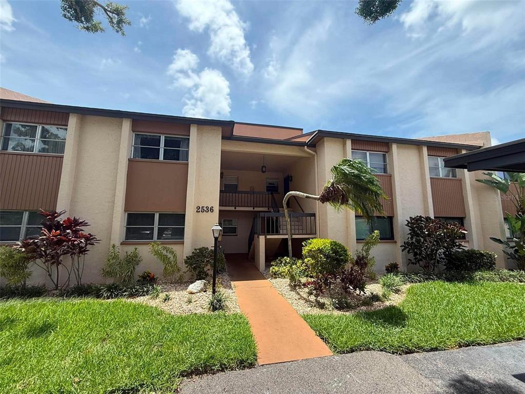 2536 CLUBHOUSE CIRCLE UNIT 202