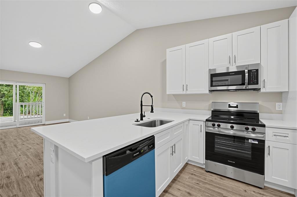 583 BABLONICA DRIVE, ORLANDO, FL — photo 2 of 29