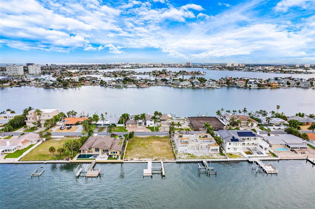 424 55TH AVENUE, ST PETE BEACH, FL — photo 5 of 16