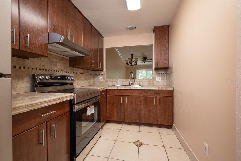 3409 NW 52ND TERRACE, GAINESVILLE, FL — photo 3 of 17
