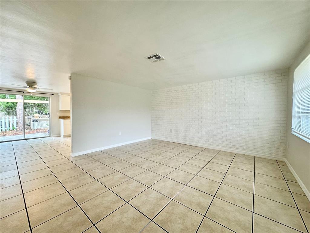 5815 DAILEY LANE, NEW PORT RICHEY, FL — photo 5 of 23