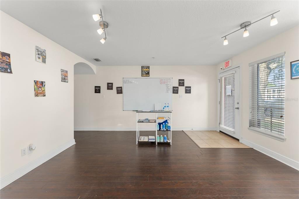 136 S BUMBY AVENUE UNIT 2, ORLANDO, FL — photo 5 of 51