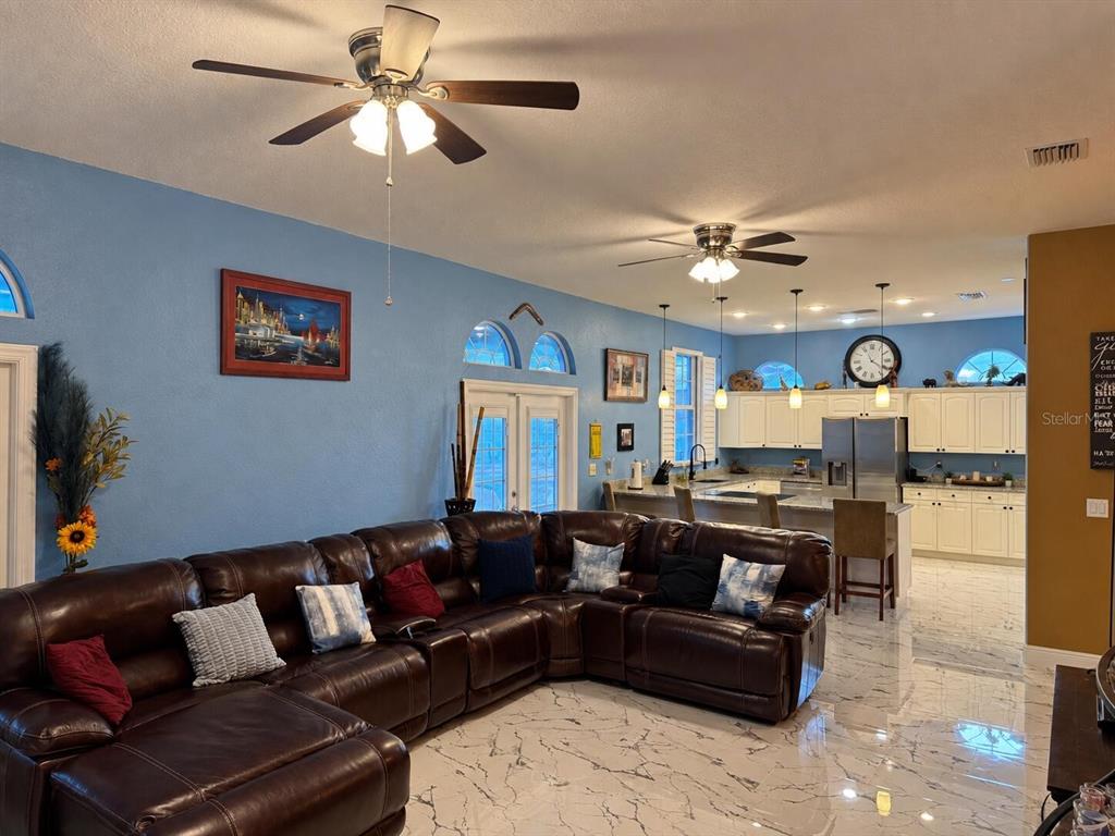 3009 W CLINTON STREET, TAMPA, FL — photo 2 of 30