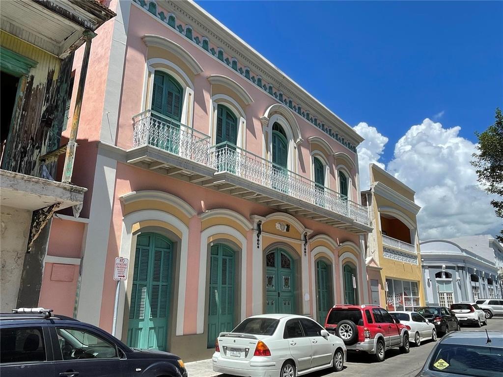 31-33 MARINA STREET